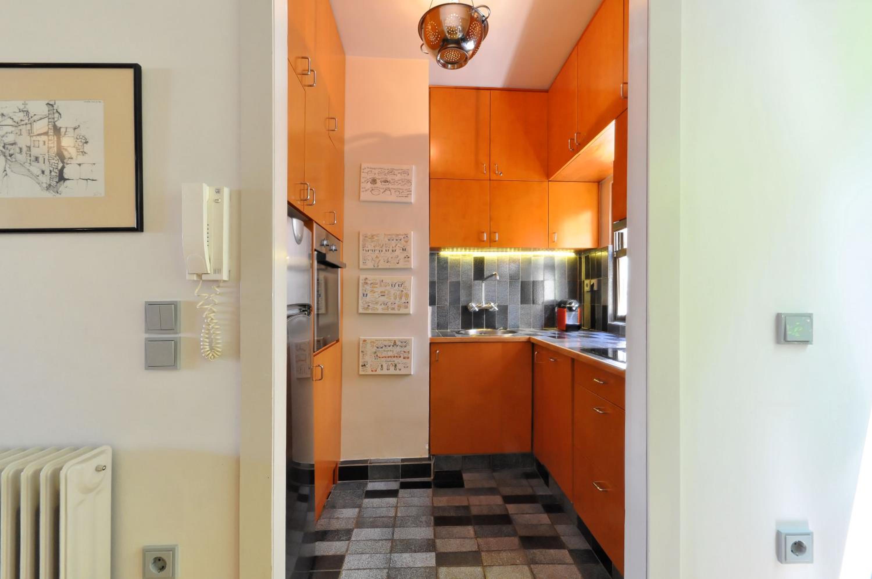 Hidesign Athens Tube Luxury Apt in Kolonaki