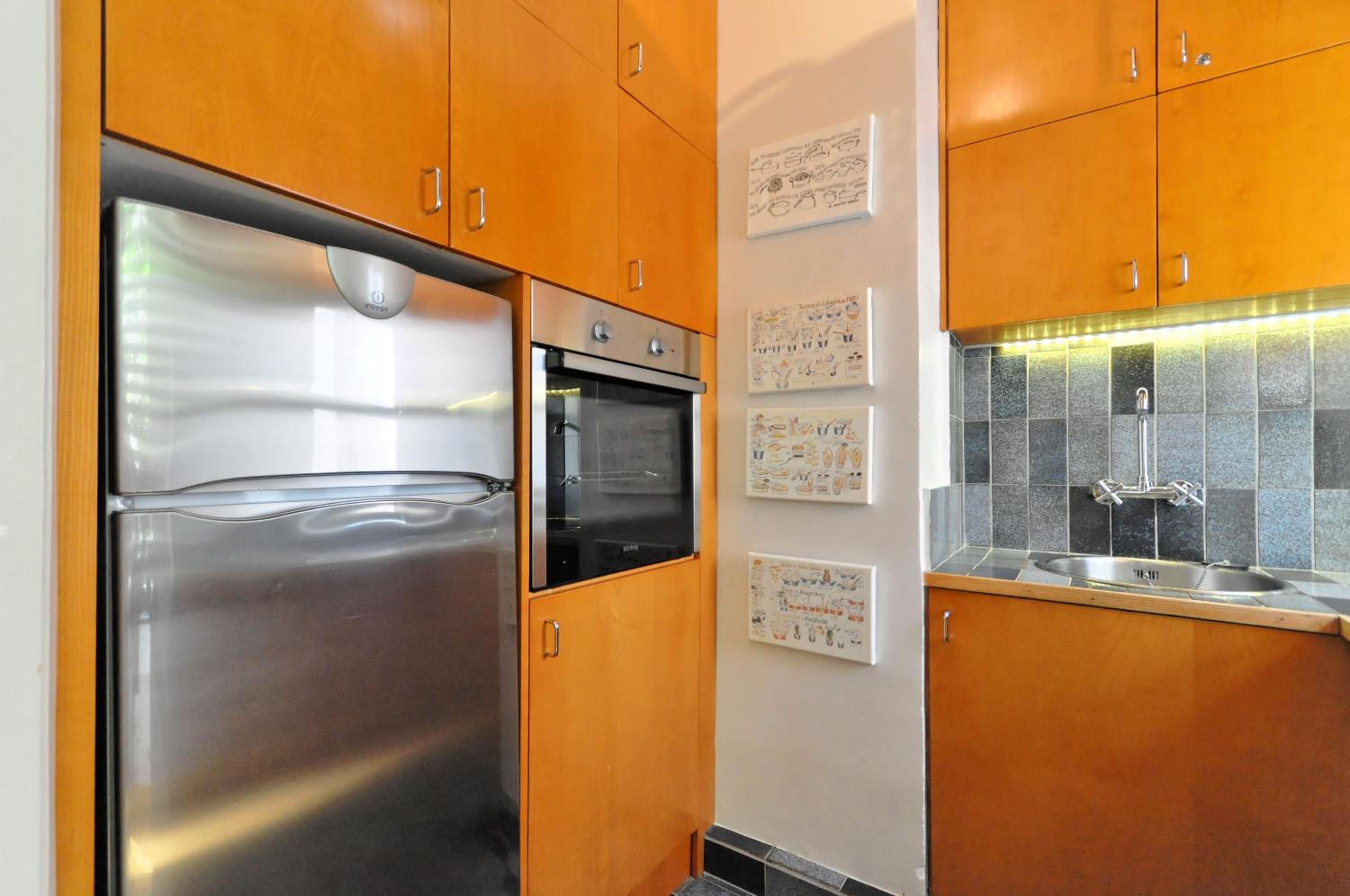 Hidesign Athens Tube Luxury Apt in Kolonaki