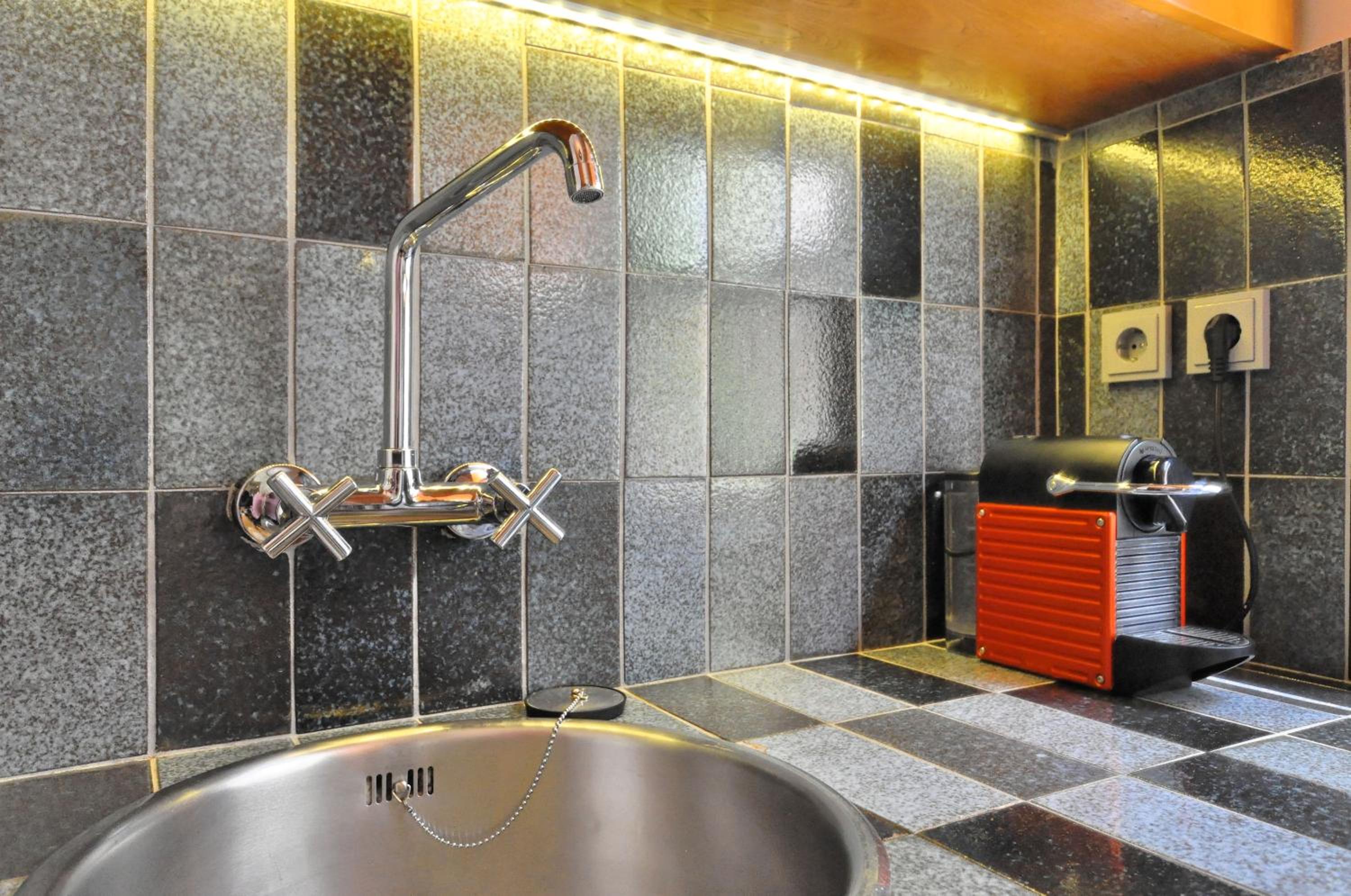 Hidesign Athens Tube Luxury Apt in Kolonaki