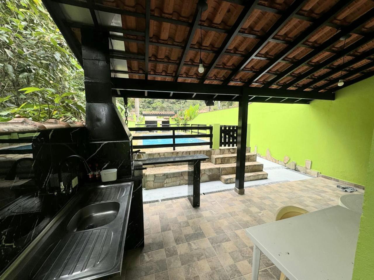 Casa 3Quartos - 2 quartos com Ar Condicionado - 1suite - Condominio Verde Mar - Piscina Privativa -Prox Praia Cocanha