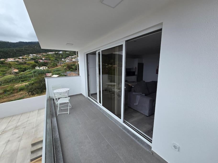 Brand new apartment - Balcony with sea view view 5