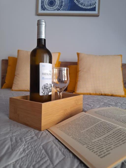 New & comfy apt near Heraklion-airport and sea view 3