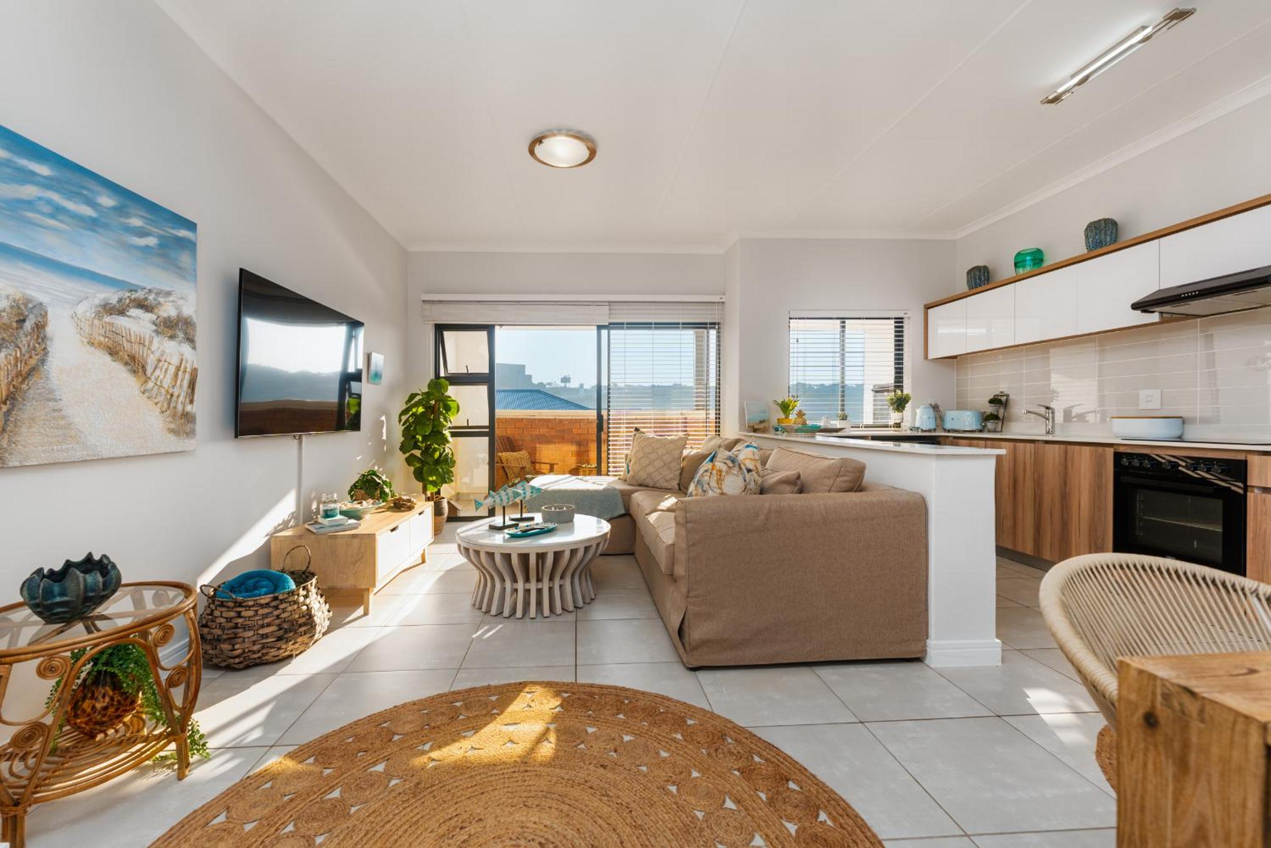 864 Ballito Hillis Luxury Estate Family Apartment view 4