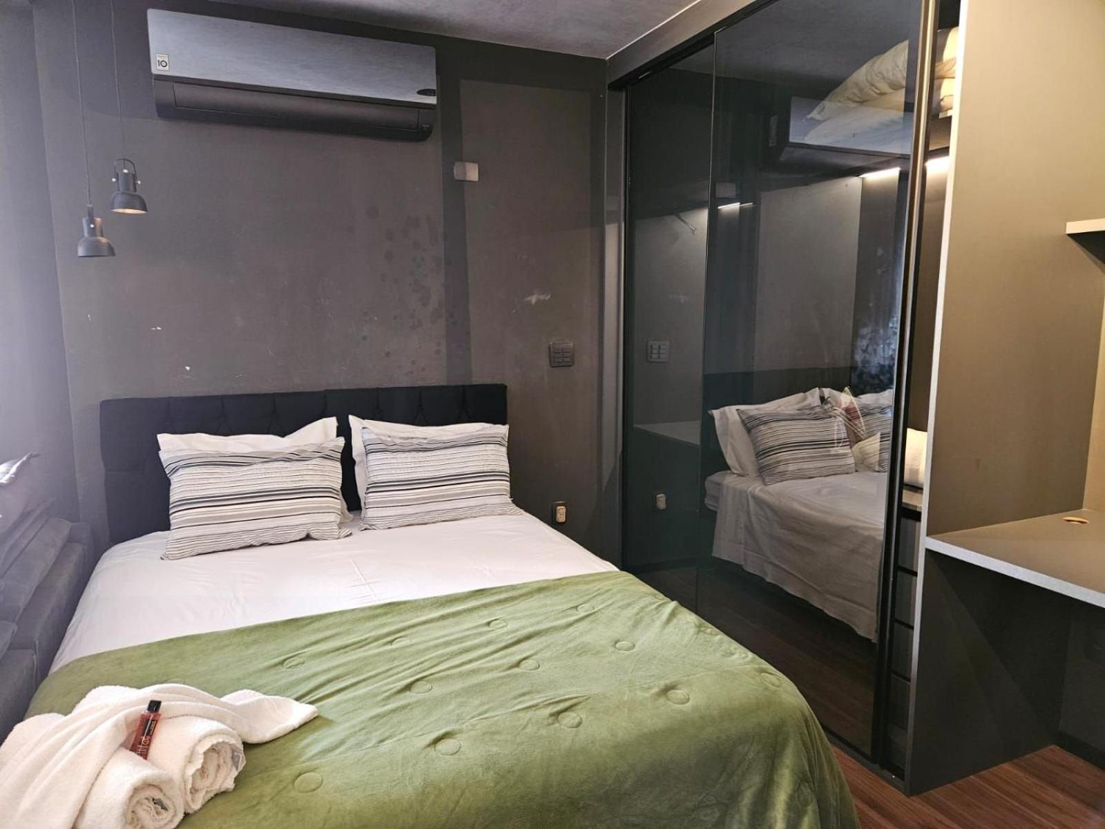 Flat Hotel Proximo metro Moema SP uh76