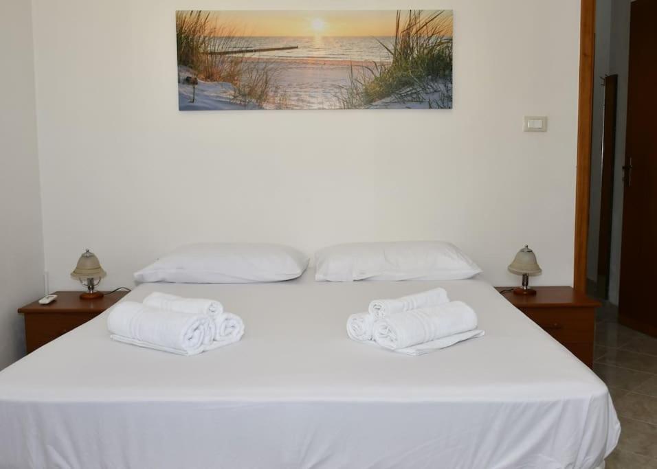 Arenella Beach Villa