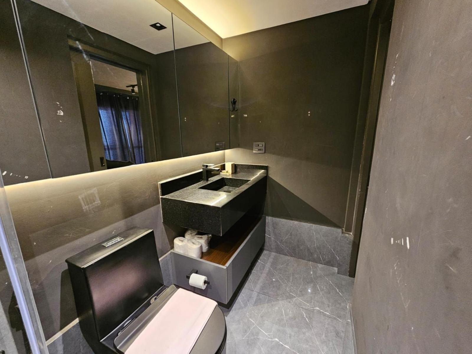 Flat Hotel Proximo metro Moema SP uh76