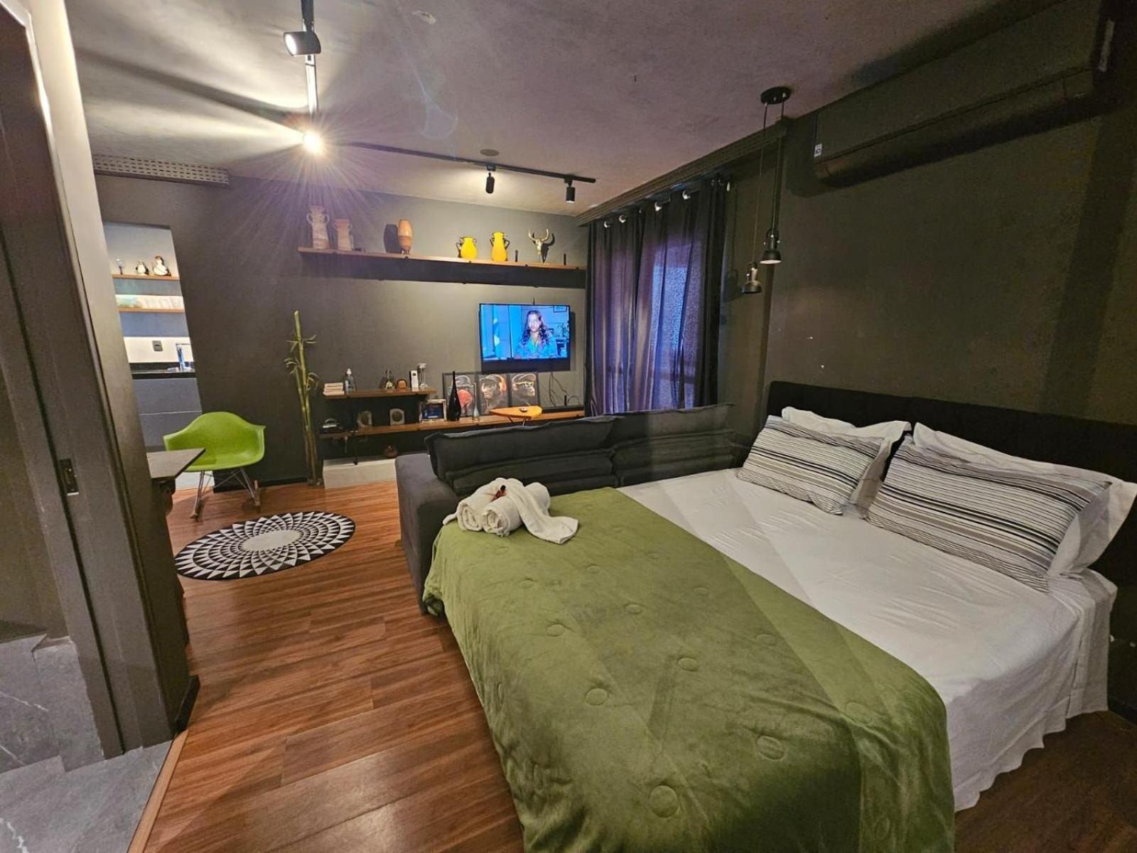 Flat Hotel Proximo metro Moema SP uh76