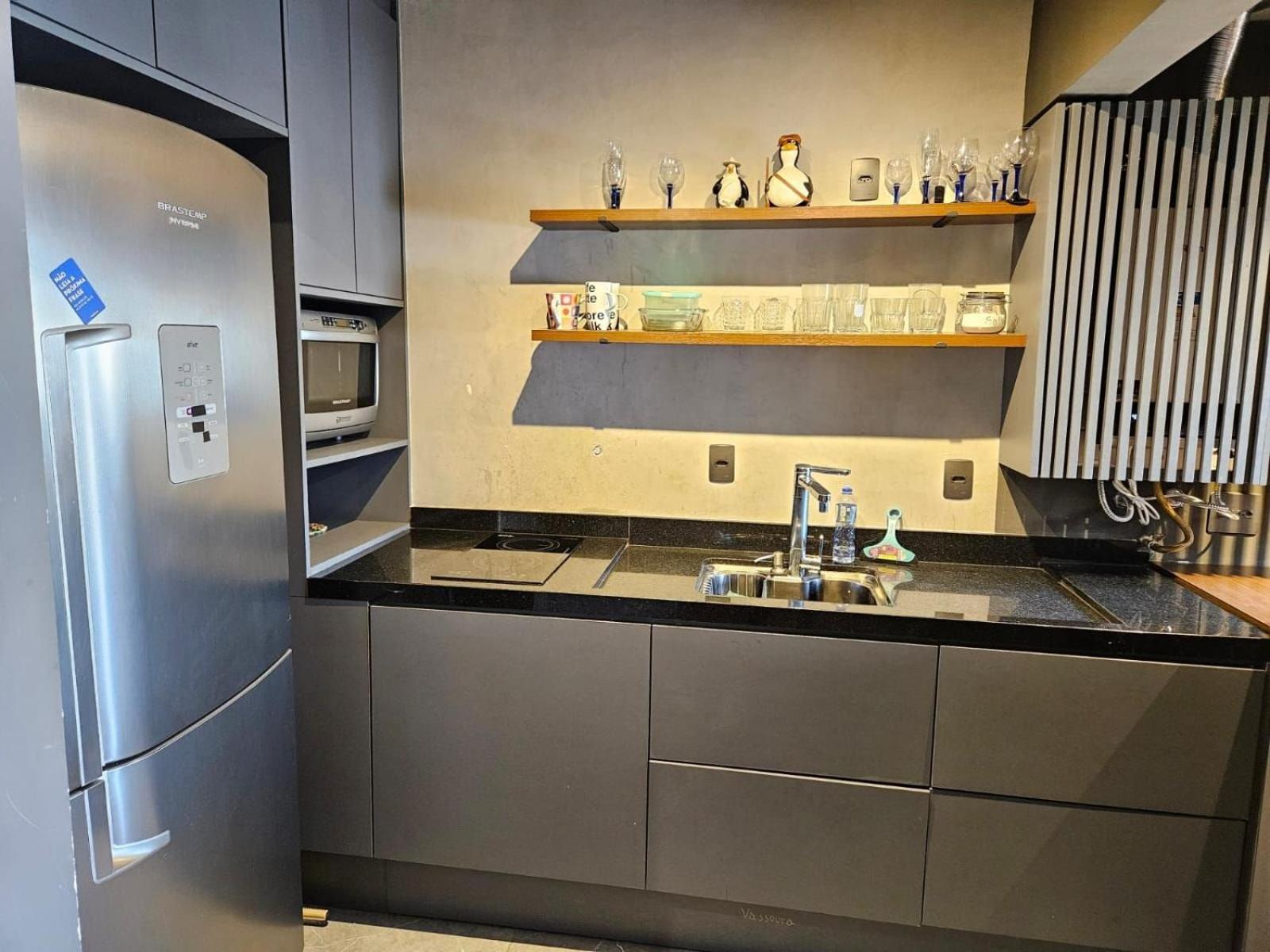 Flat Hotel Proximo metro Moema SP uh76