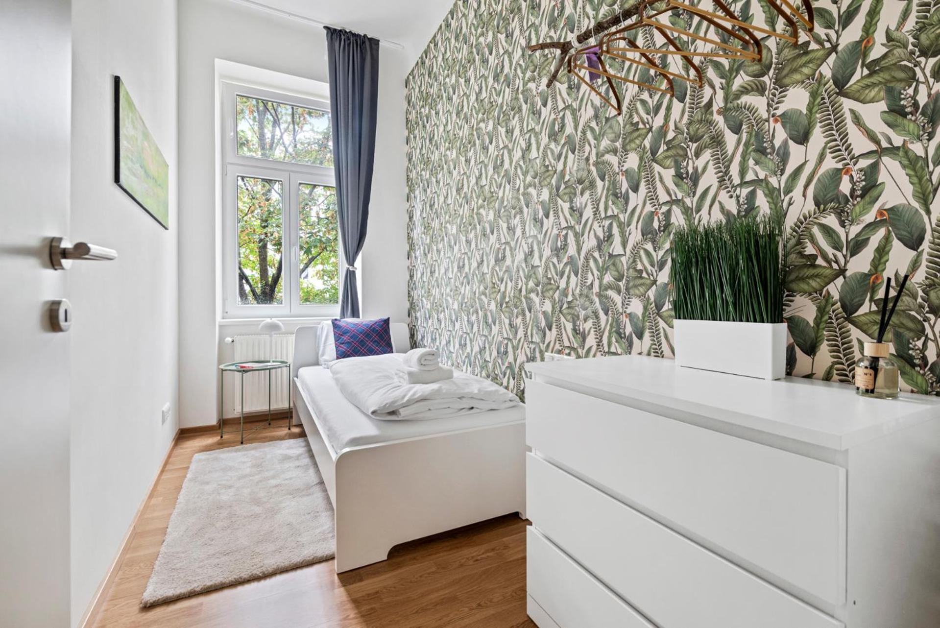 Cozy, generous City Apartment - 10 min to city-centre - Contactless 24h Check-In