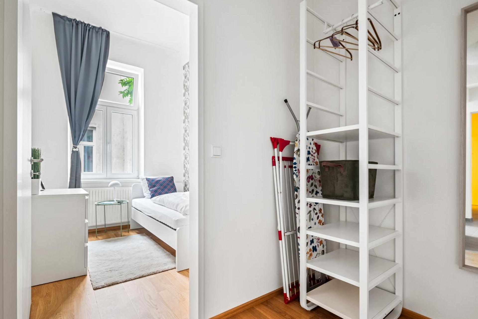 Cozy, generous City Apartment - 10 min to city-centre - Contactless 24h Check-In
