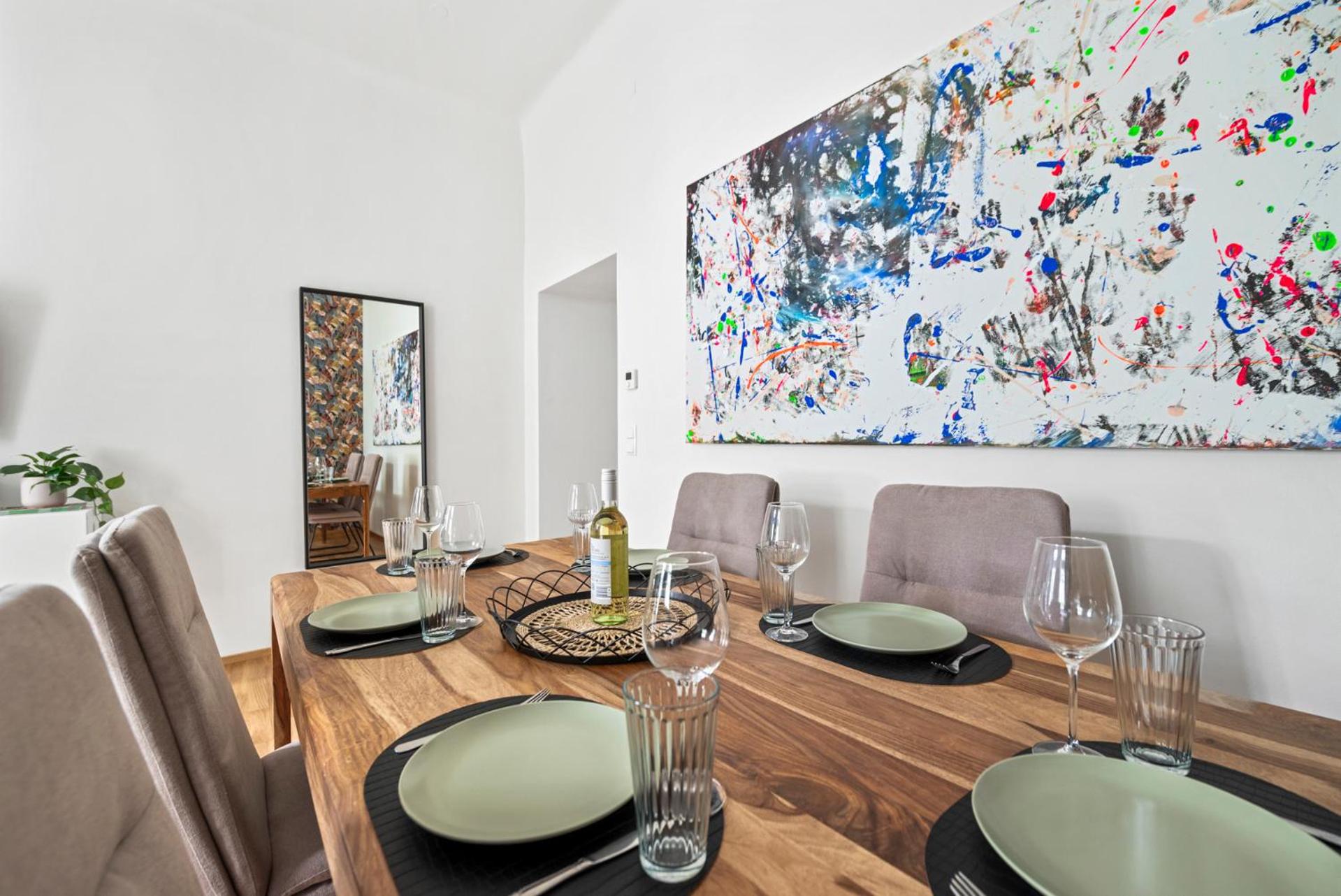 Cozy, generous City Apartment - 10 min to city-centre - Contactless 24h Check-In