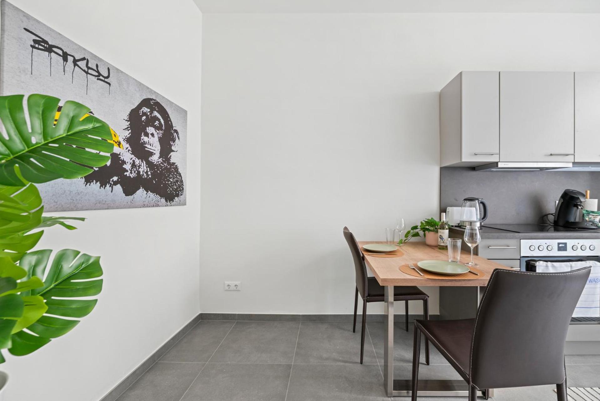 Cozy, generous City Apartment - 10 min to city-centre - Contactless 24h Check-In
