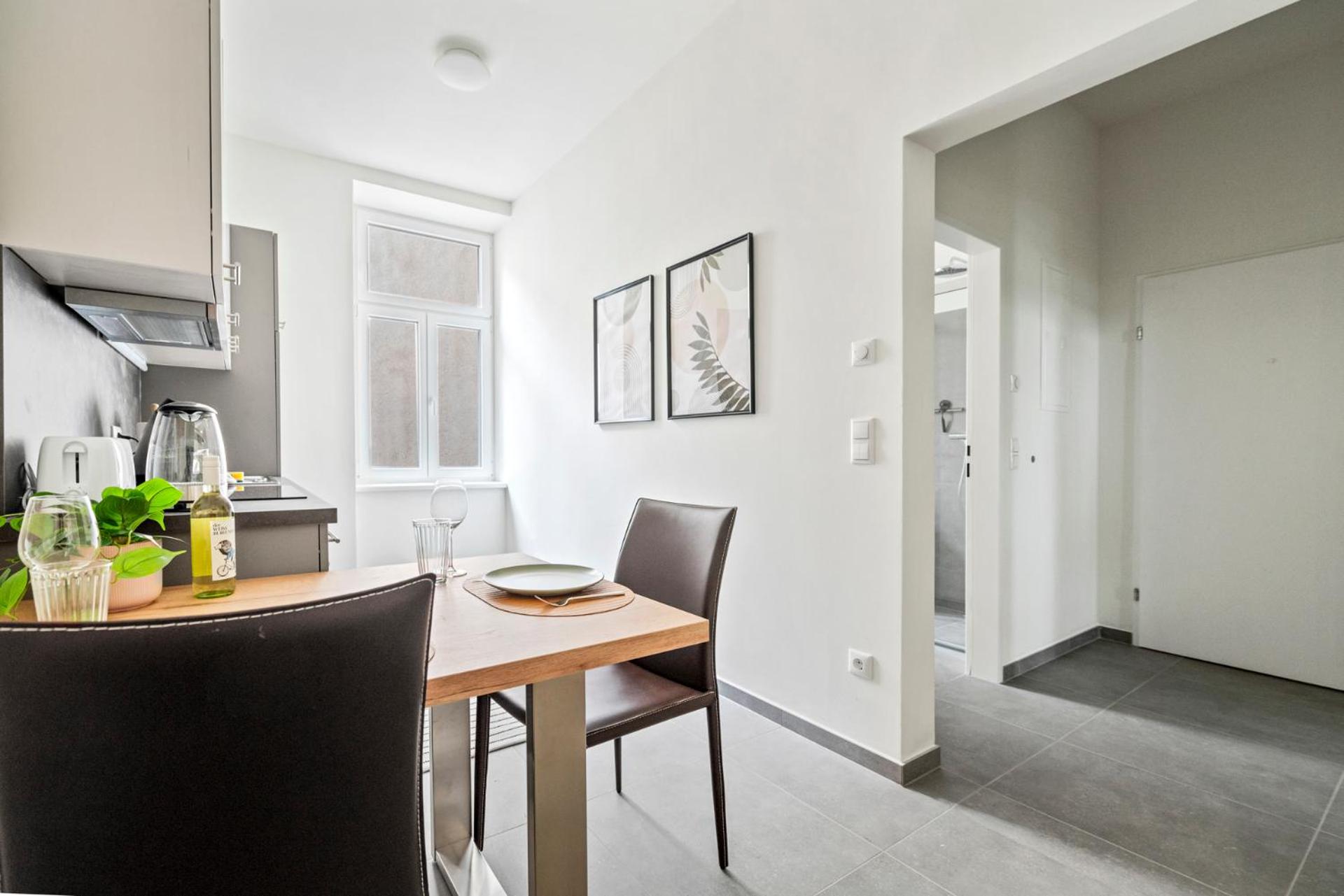 Cozy, generous City Apartment - 10 min to city-centre - Contactless 24h Check-In