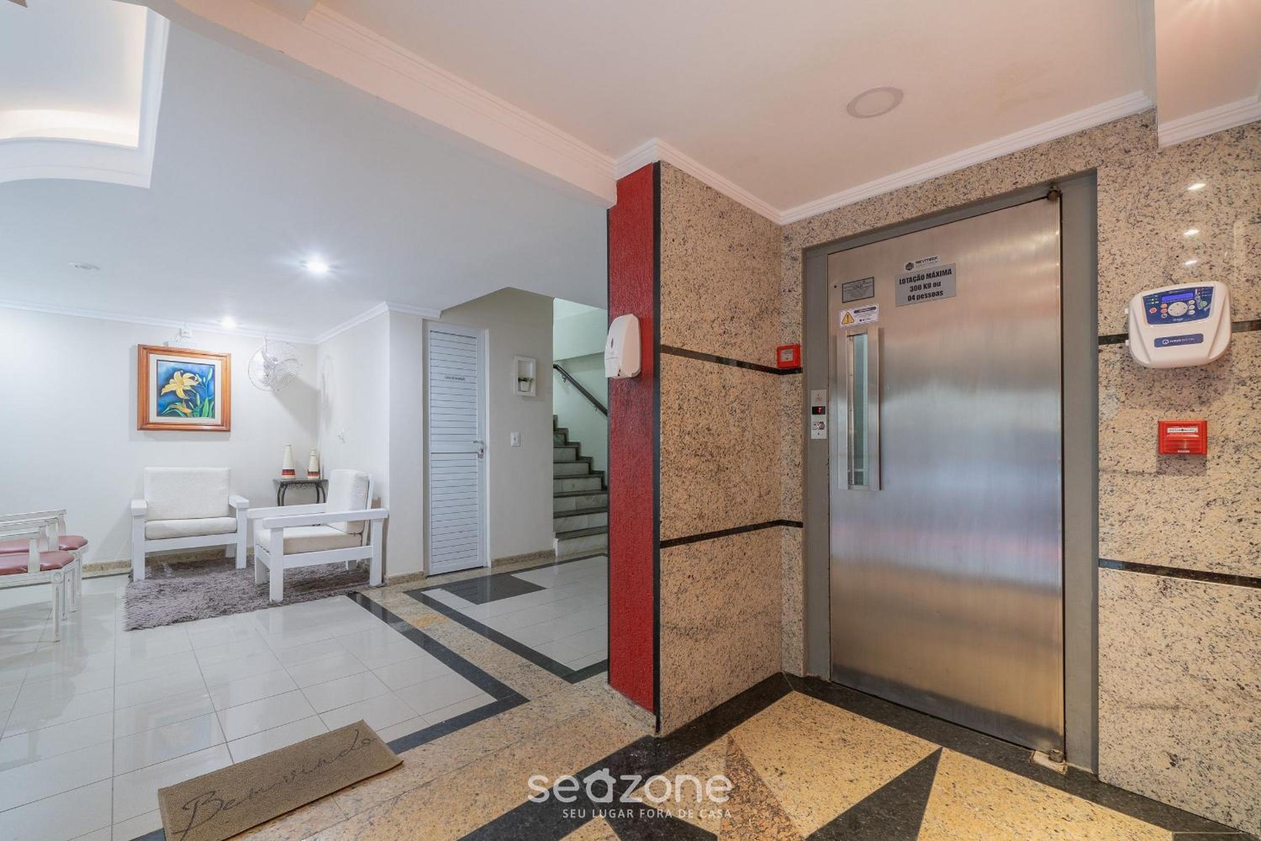 Apt w/ 1 bedroom 100m fr Praia Central BC - EDG403