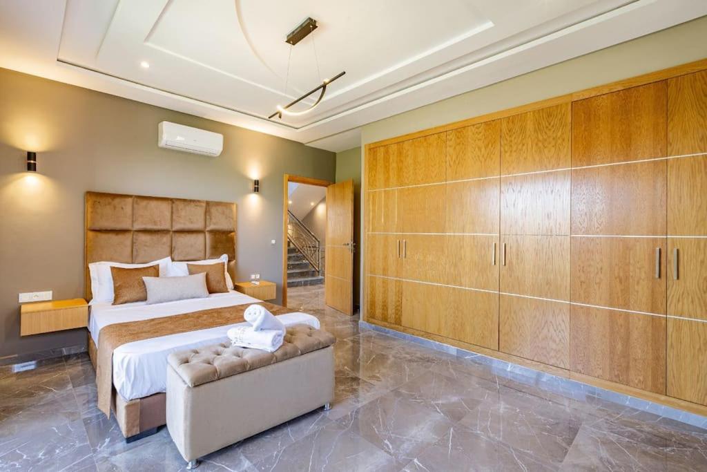 Villa Narjisse , Élégance et Calme, piscine privée view 3