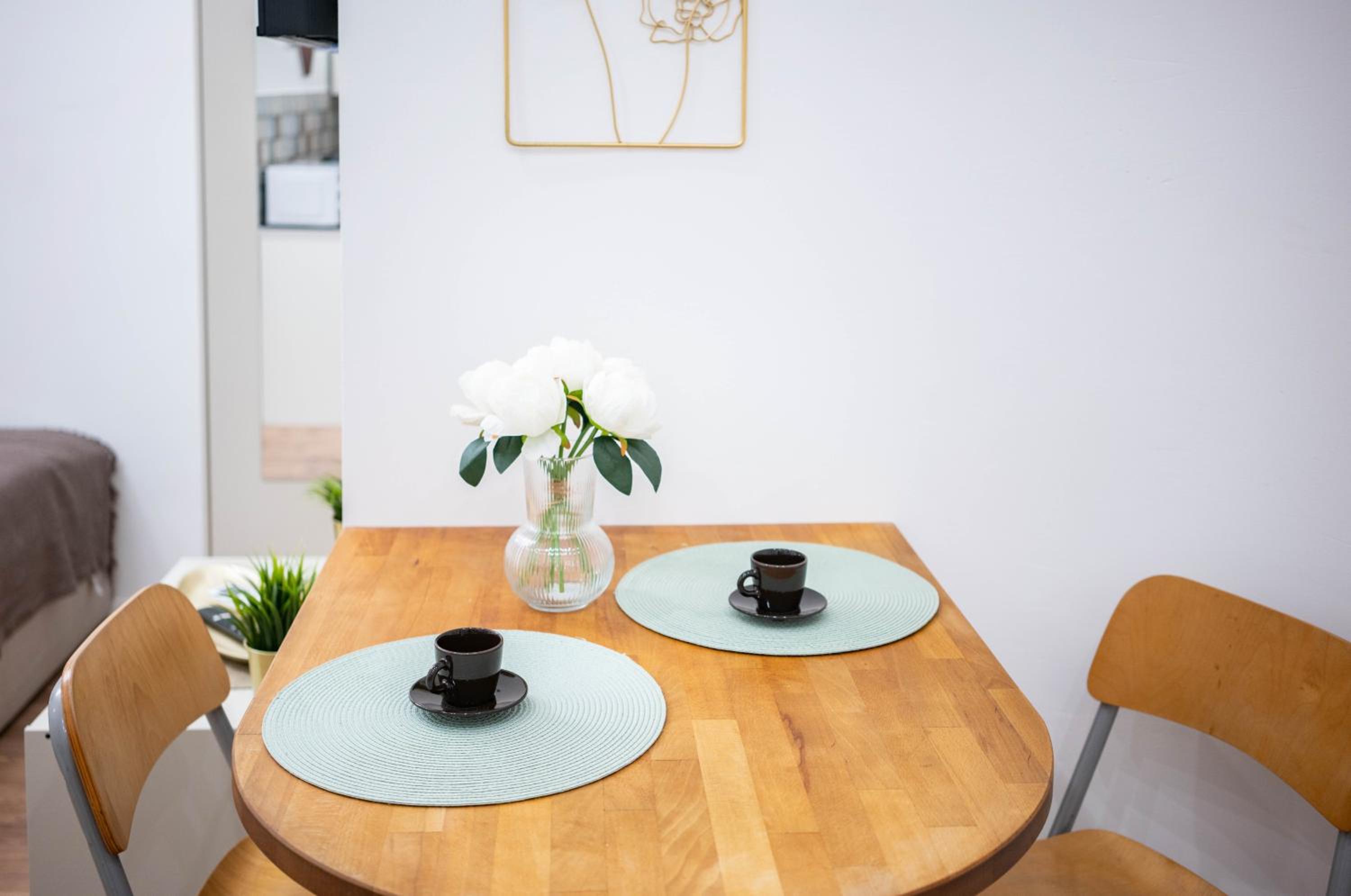 Romantic Studio in Downtown