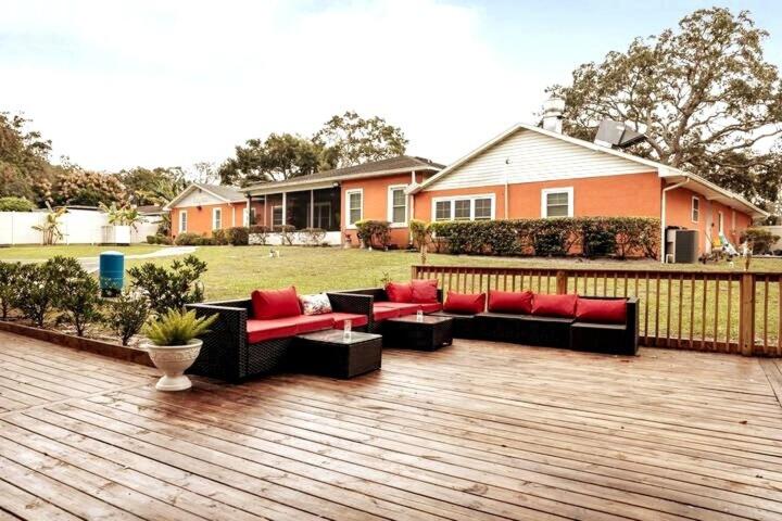 Banana Leaf Villa-Vintage Vibes- King Suite