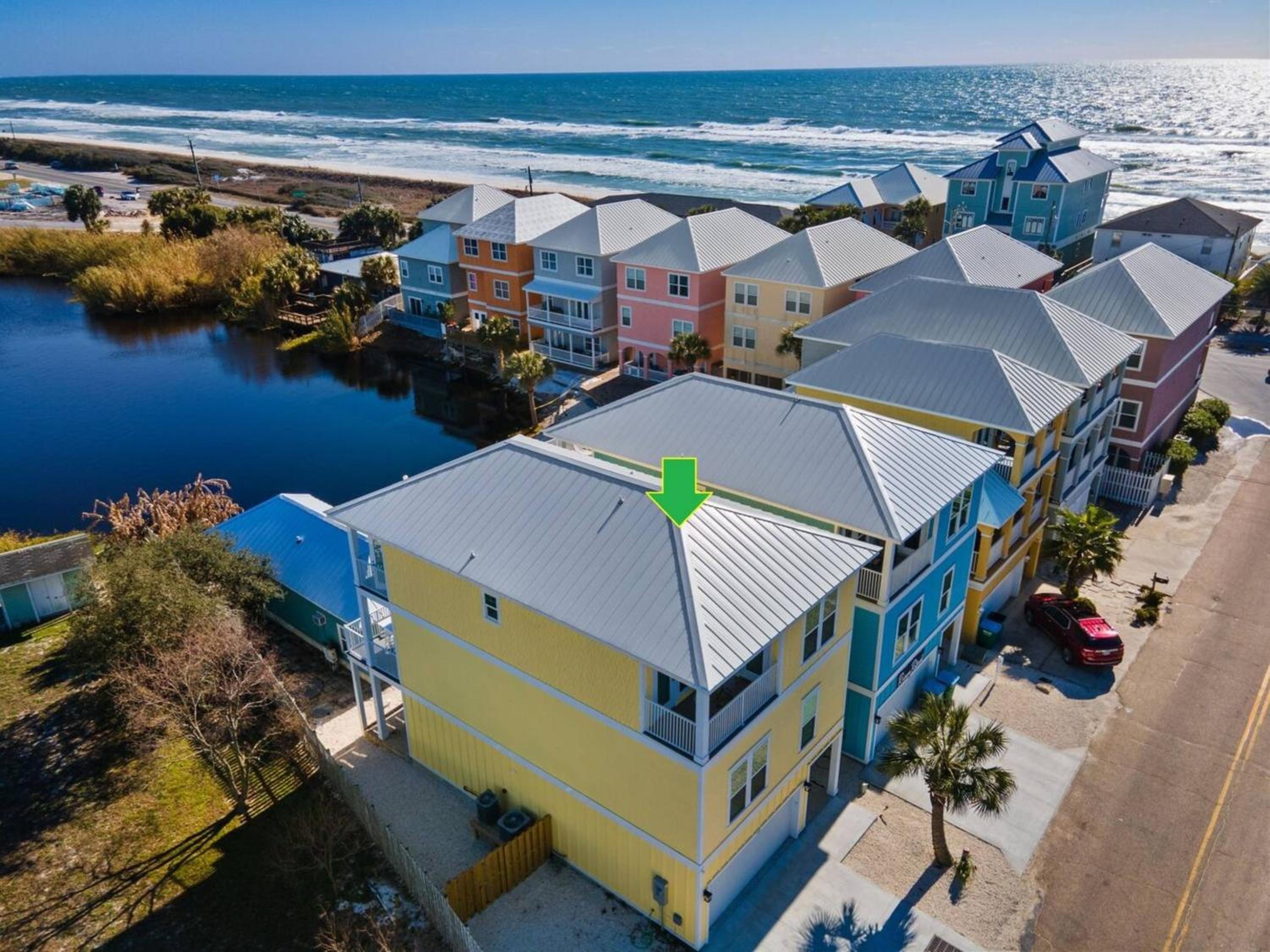 Modern House with pool access near the beach! view 2