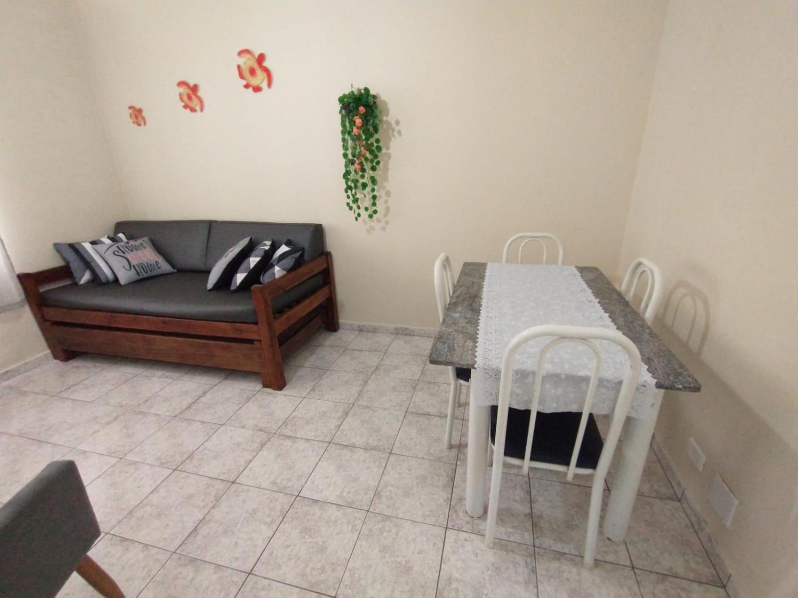 Apartamento Guarujá 5 minutos da praia do Canto Tortuga com Wi-fi prox ao restaurante Rufino's