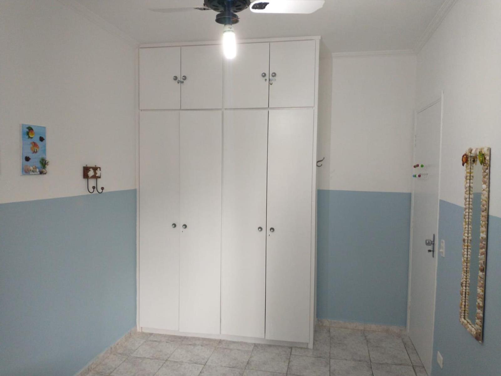 Apartamento Guarujá 5 minutos da praia do Canto Tortuga com Wi-fi prox ao restaurante Rufino's
