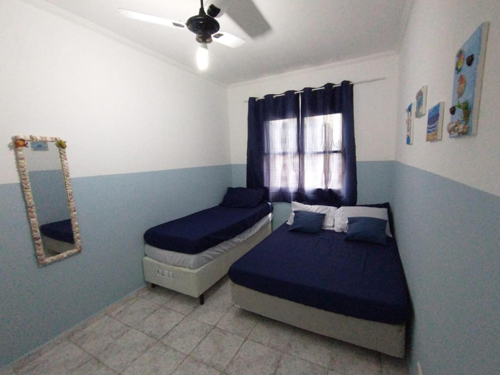 Apartamento Guarujá 5 minutos da praia do Canto Tortuga com Wi-fi prox ao restaurante Rufino's
