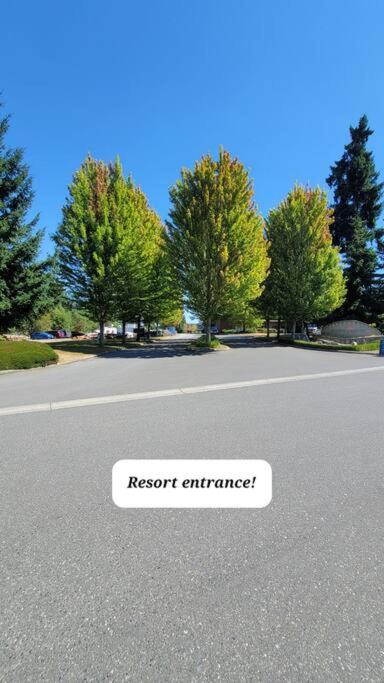 Parksville Vacations - ENTIRE Sunrise Resort Townhome in Parksville - Property Image 14