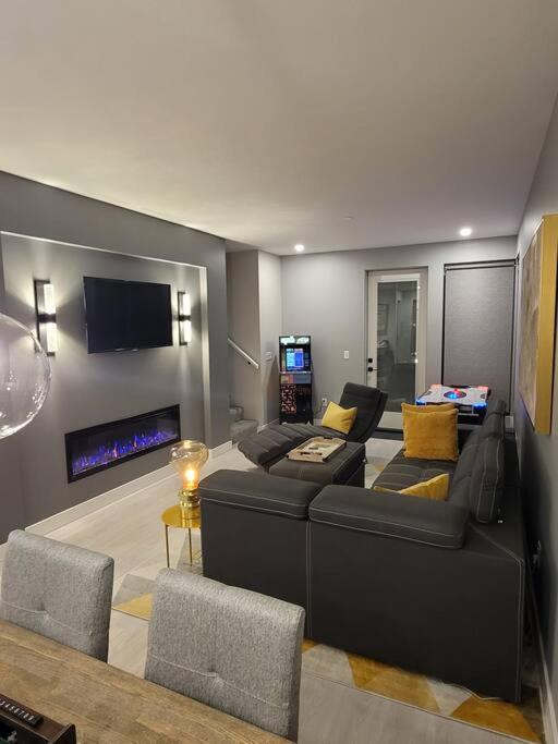 Parksville Vacations - ENTIRE Sunrise Resort Townhome in Parksville - Property Image 4