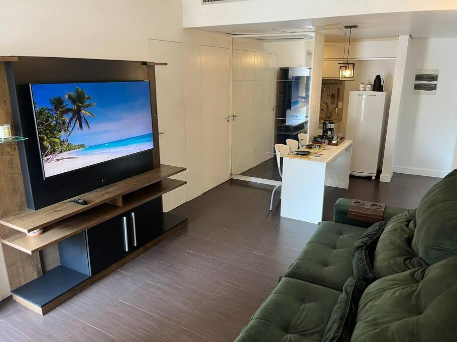 Flat moderno com vista para o mar e varanda!