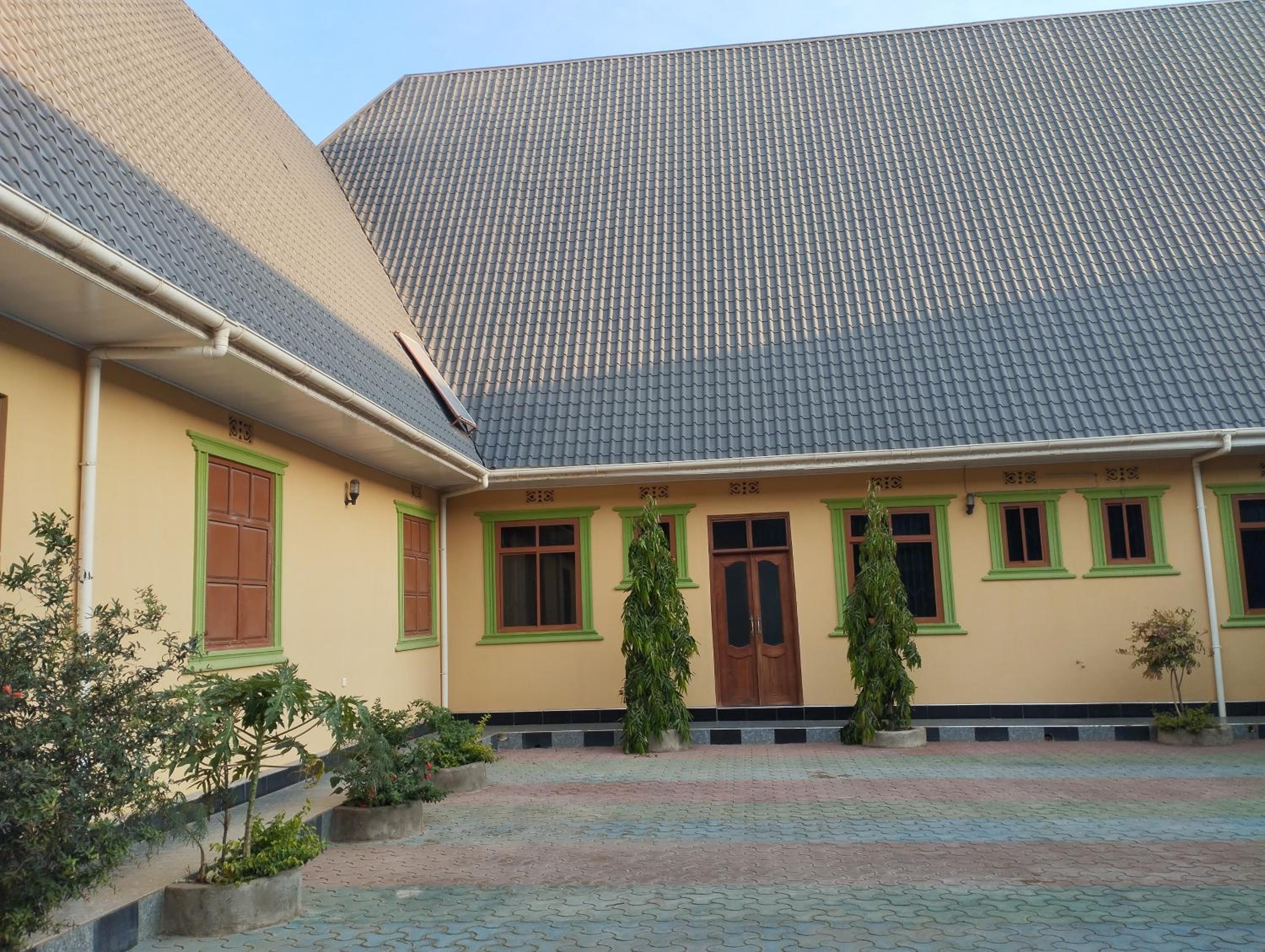Lake Eyasi Safari motel view 2
