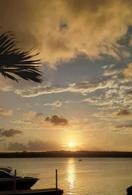 Seu apartamento na praia Ponta de Campina