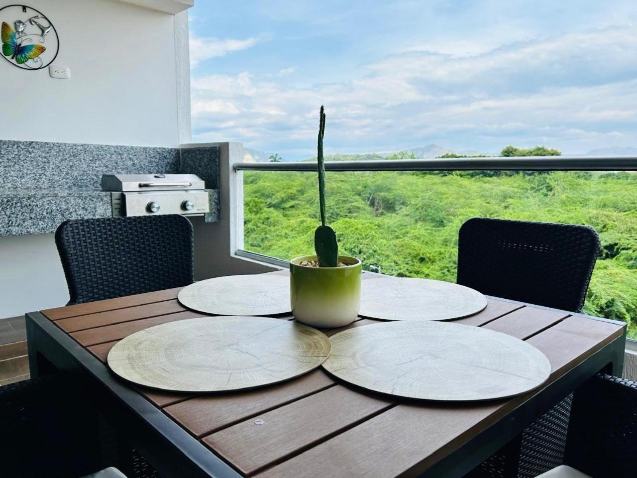 Hermoso apartamento en Ricaurte C/MARCA