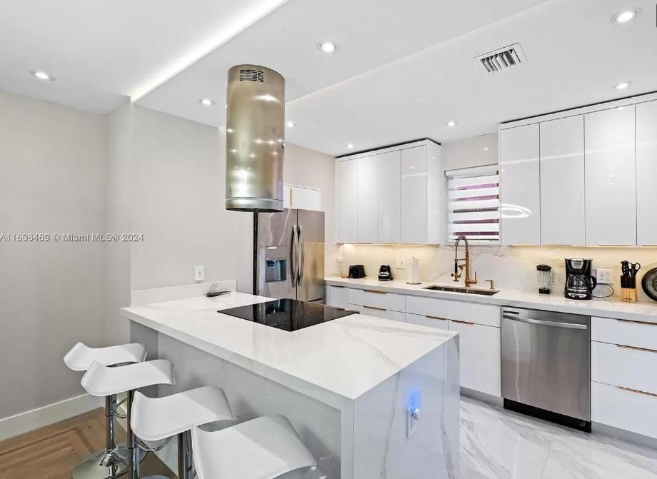 Modern home in Miami Shores!