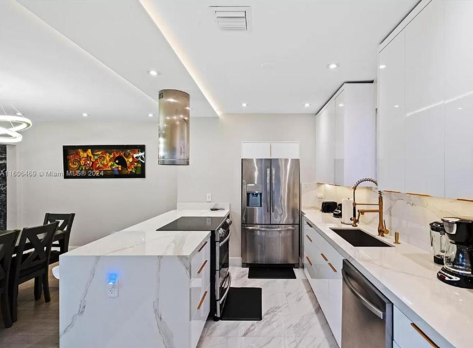 Modern home in Miami Shores!