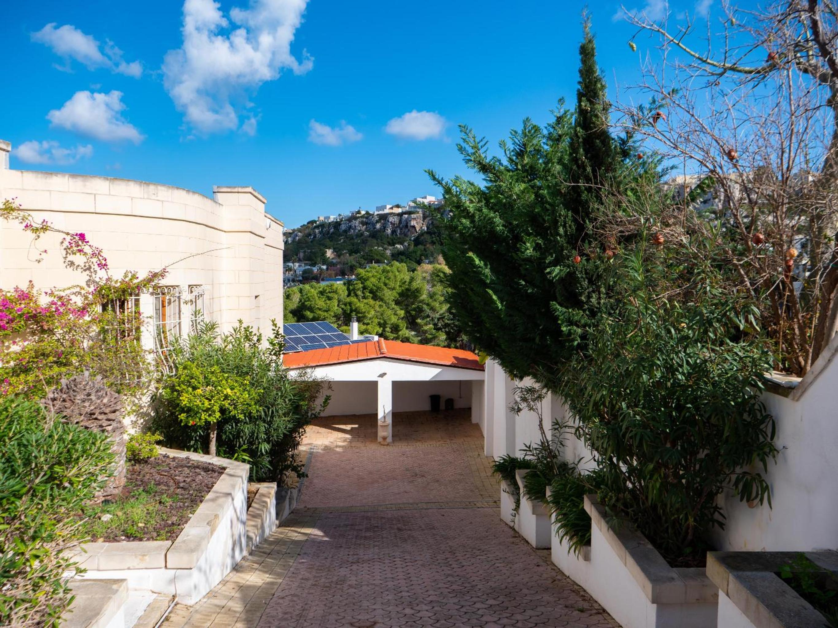 Villa Alexandra: Sea Views Pool Jacuzzi Sauna