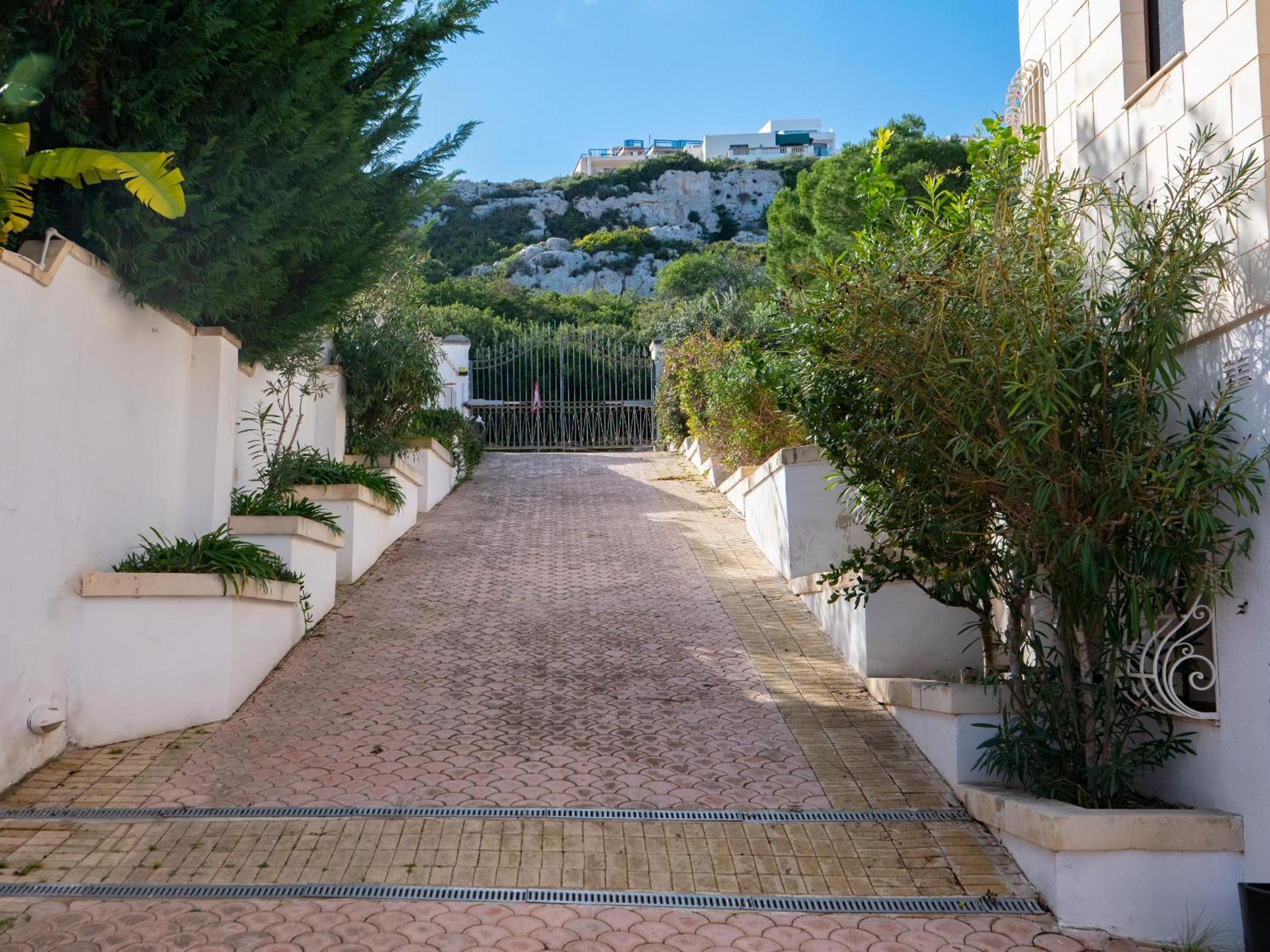 Villa Alexandra: Sea Views Pool Jacuzzi Sauna