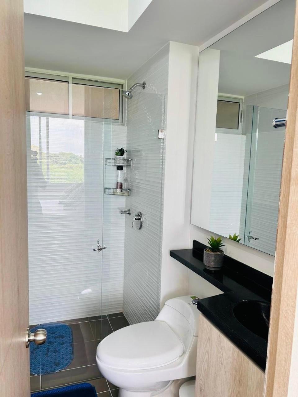 Hermoso apartamento en Ricaurte C/MARCA