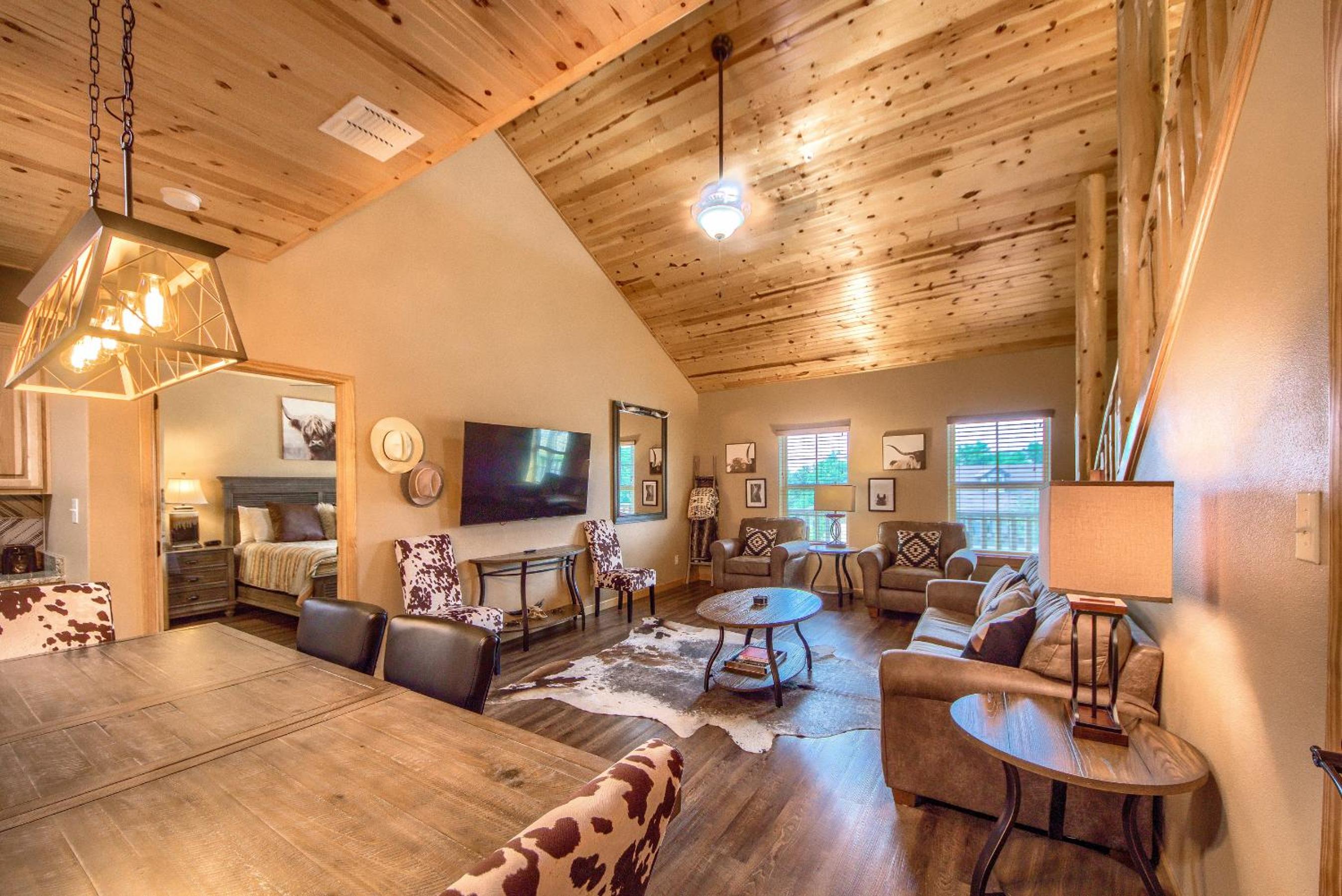 OM A5 River Float Haus on the Gruene view 4
