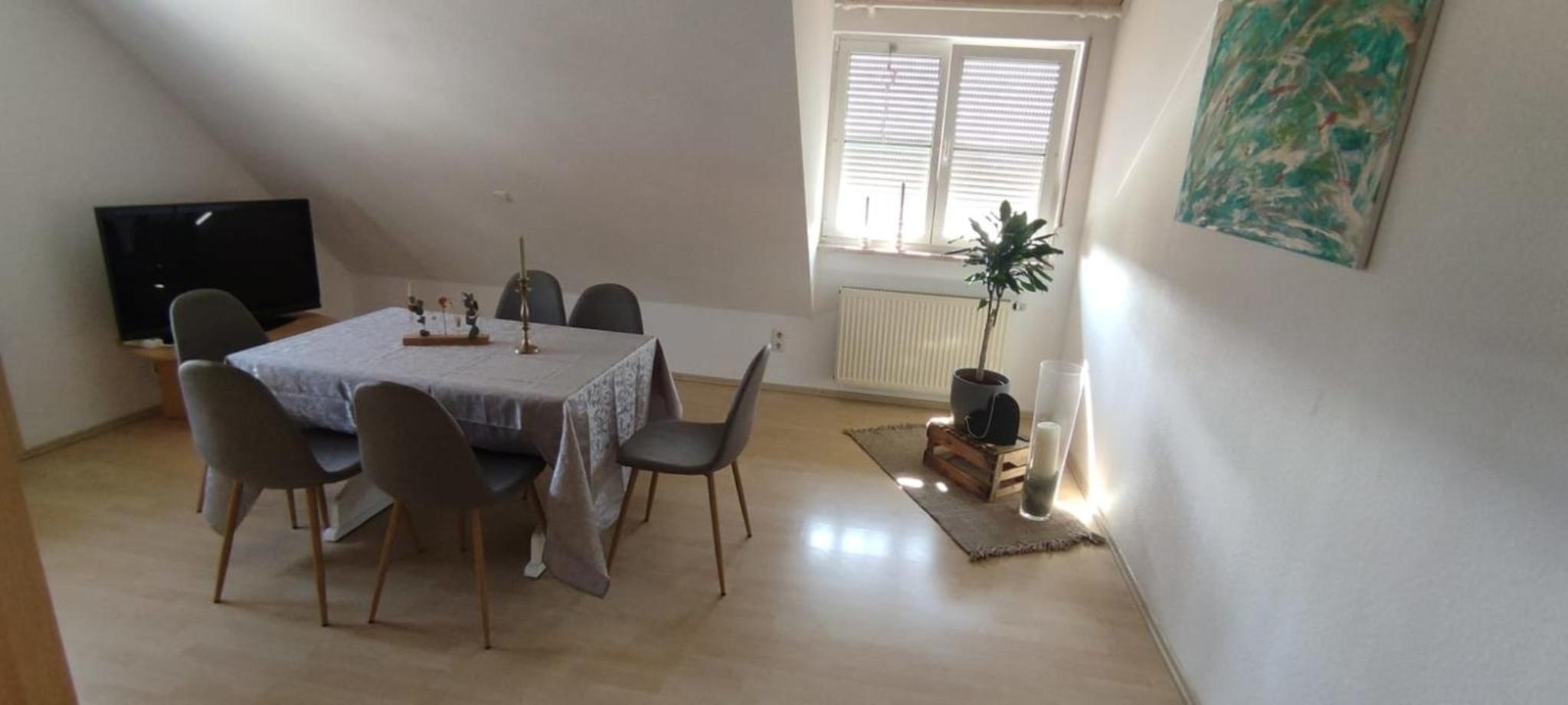Ferienwohnung fur 1 bis 6 Personen direkt im Weingut - Property Image 2