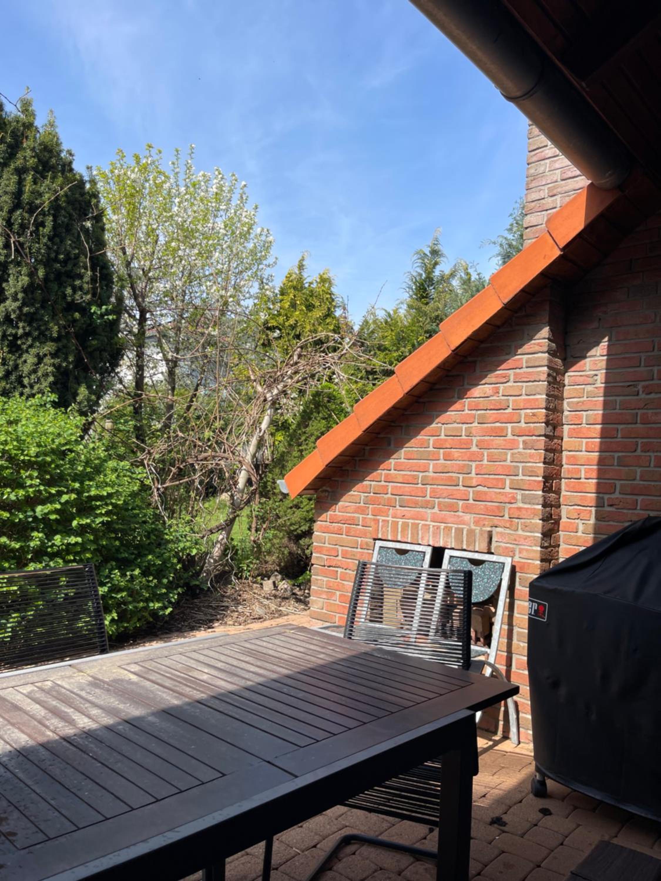Modern House Gehrden auf 2 Etagen, Nice Garten, Barbecue, Contactless Check-in, free parking