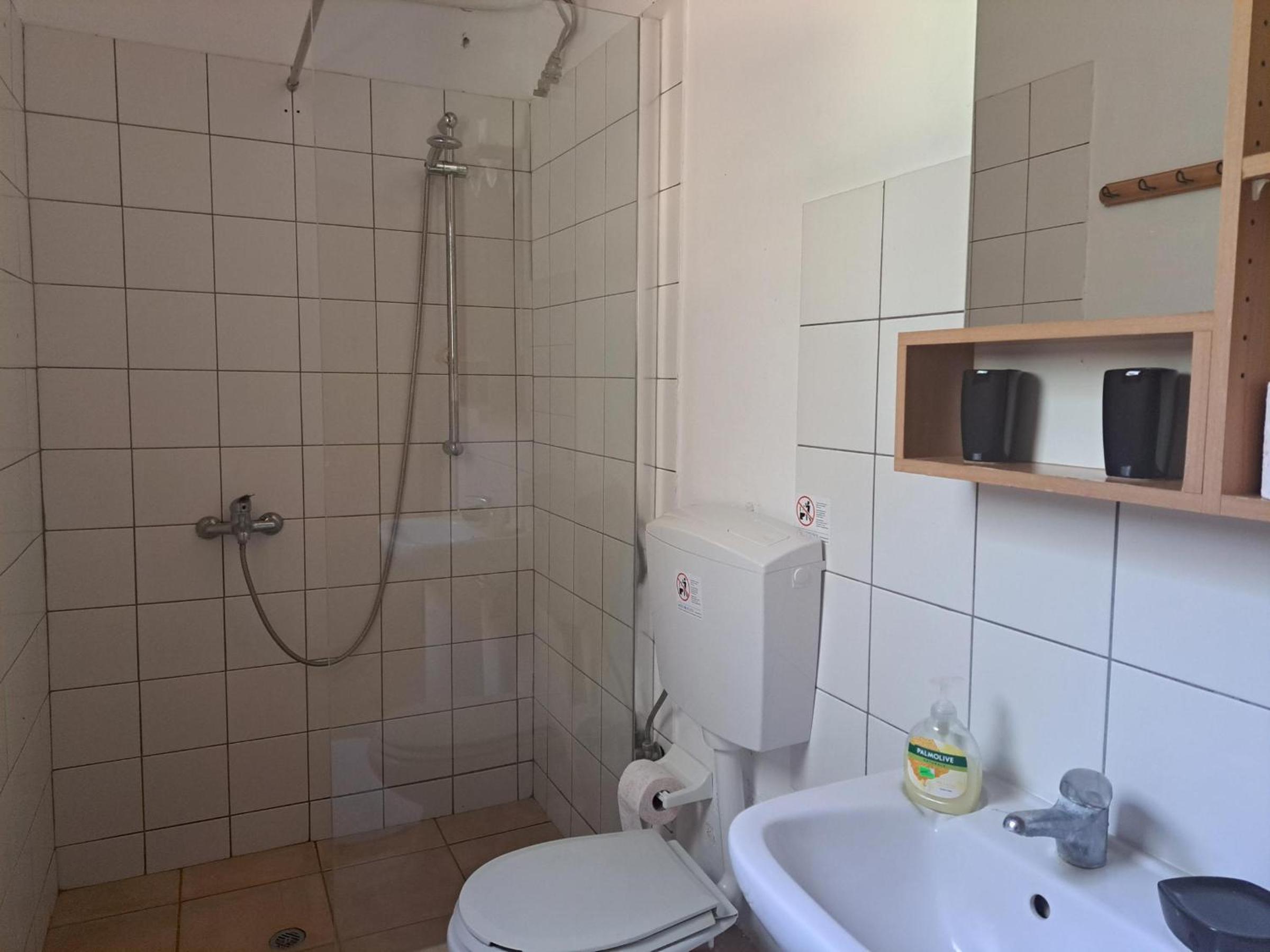 Photo 18