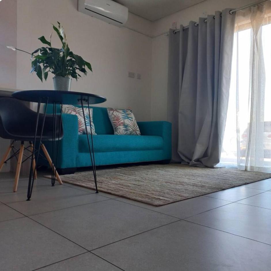 Cozy One-bedroom Apartment near GrandPalm Resort Block 5, Gaborone, Botswana