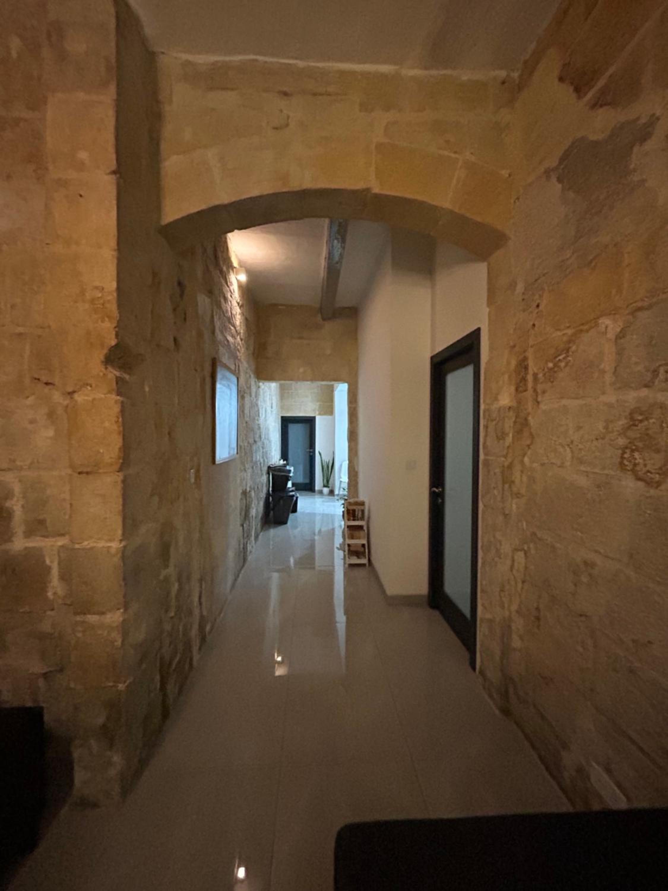 Floriana Two bedroom unit set in an old condominium