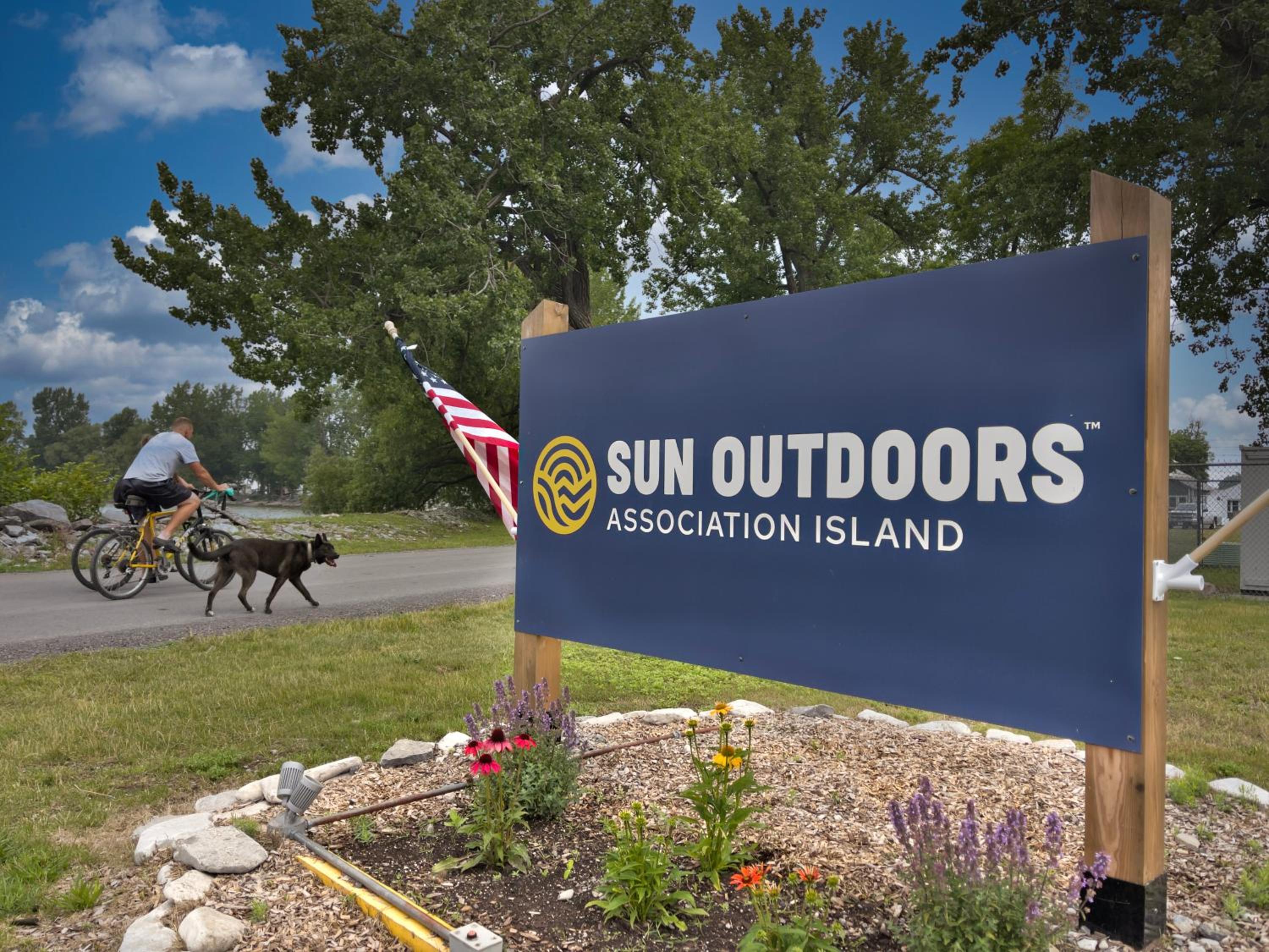 Watertown Vacations - Sun Outdoors Association Island - Property Image 1