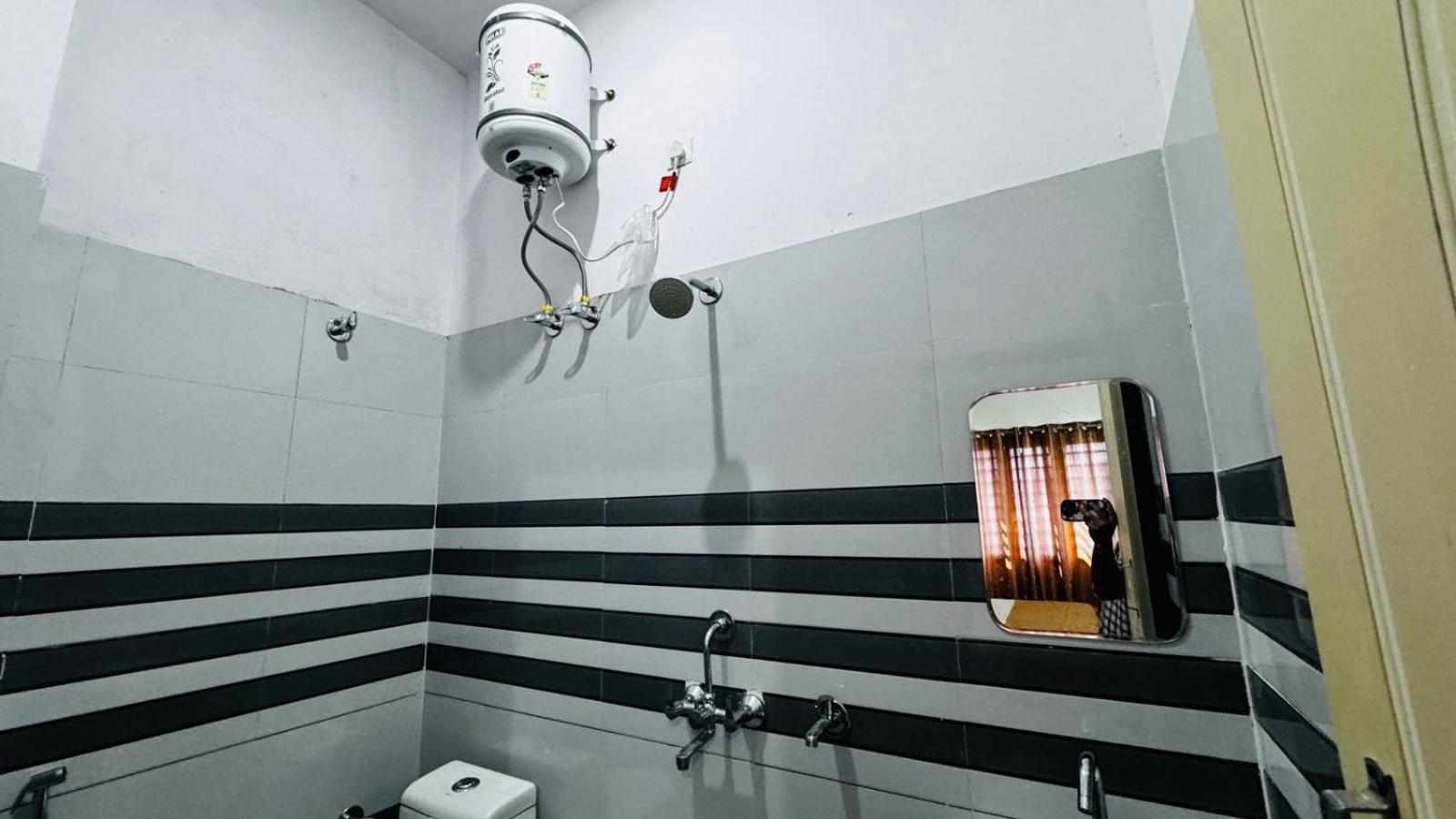Gopinath Guest House