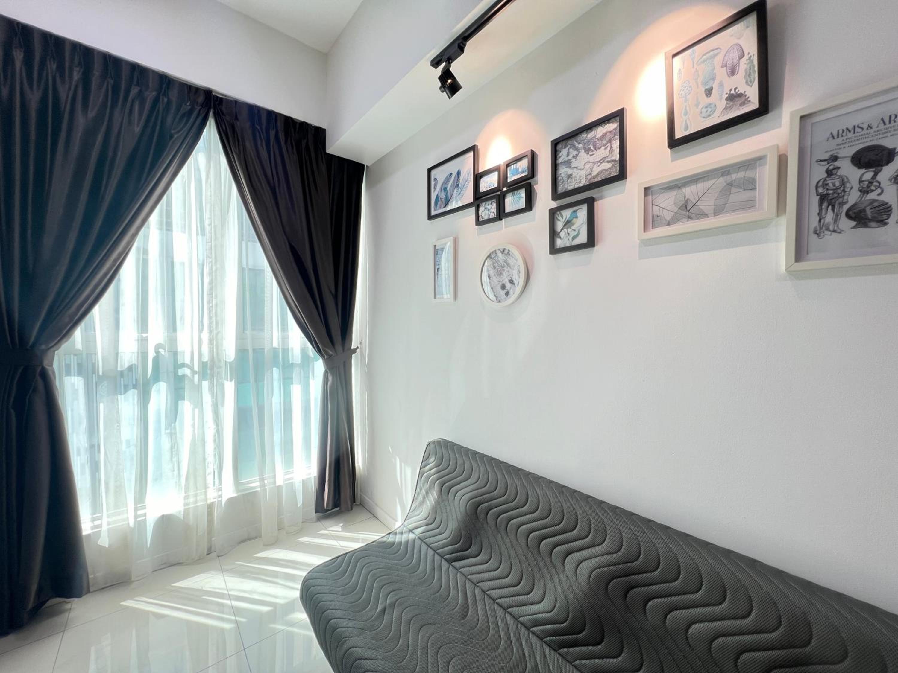 Sutera Avenue KK Infinity Pool 10 mins to Airport 10 mins to Jetty LSS HomeStay photo 3