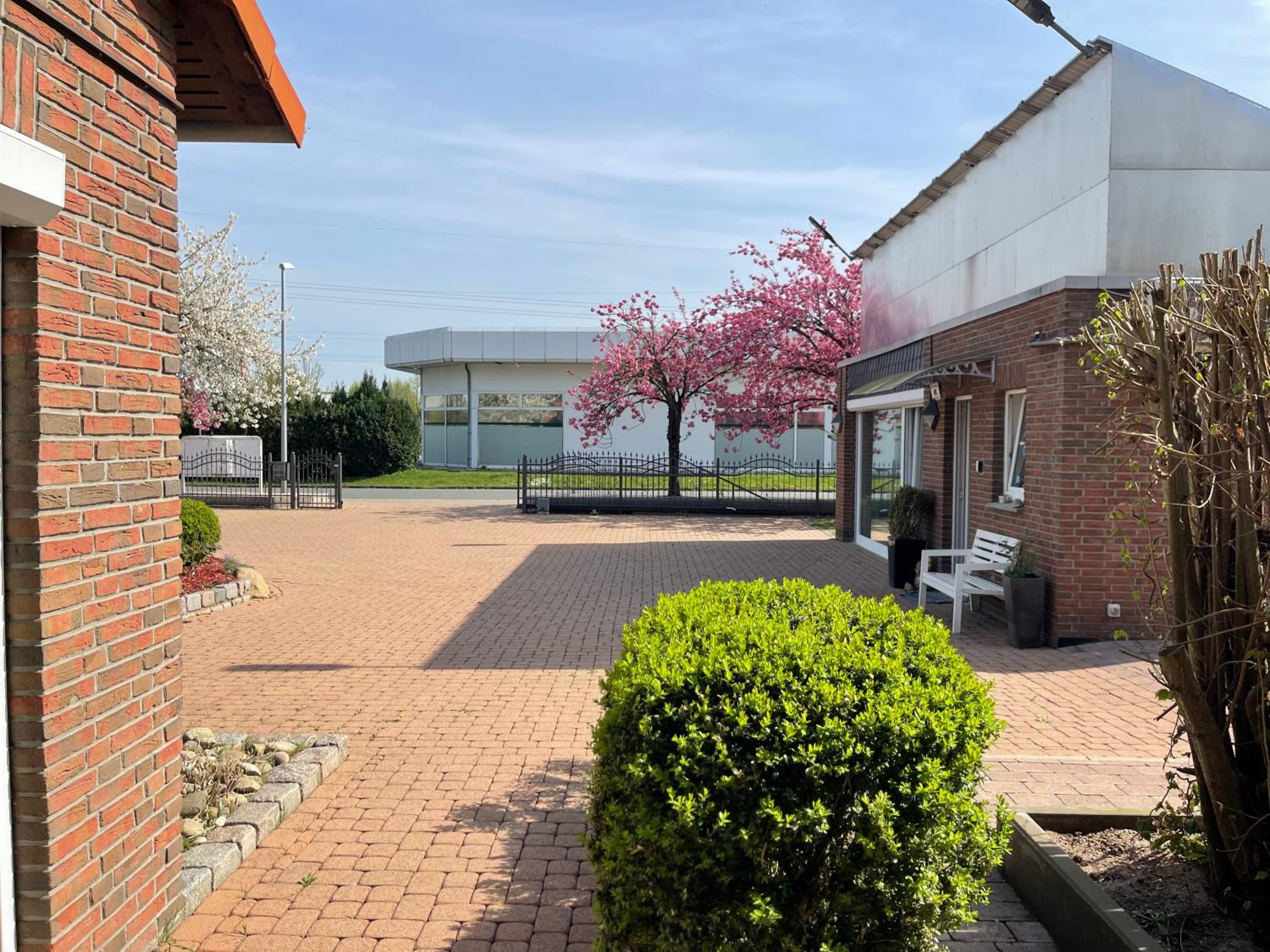 Modern House Gehrden auf 2 Etagen, Nice Garten, Barbecue, Contactless Check-in, free parking