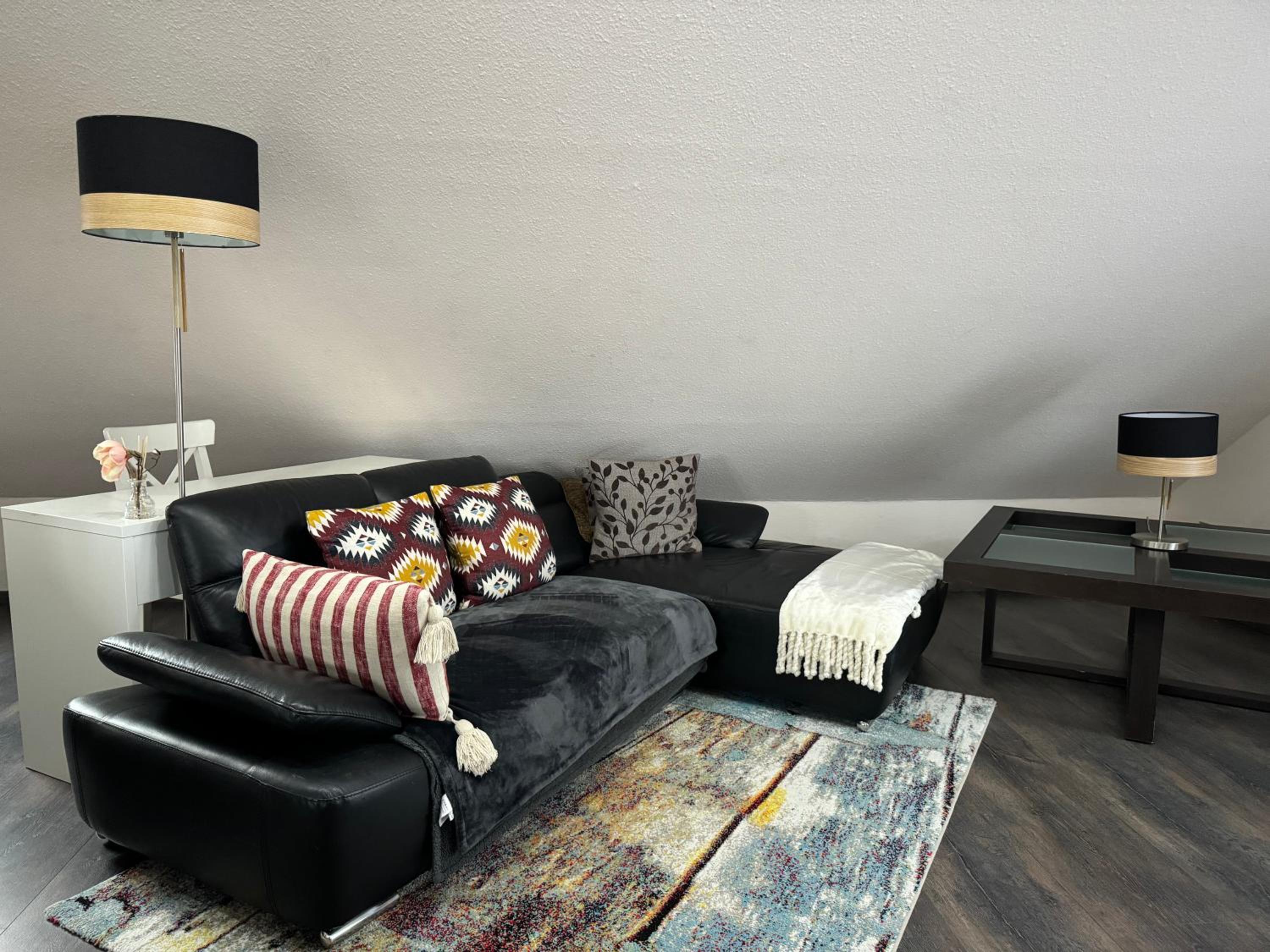 Modern House Gehrden auf 2 Etagen, Nice Garten, Barbecue, Contactless Check-in, free parking