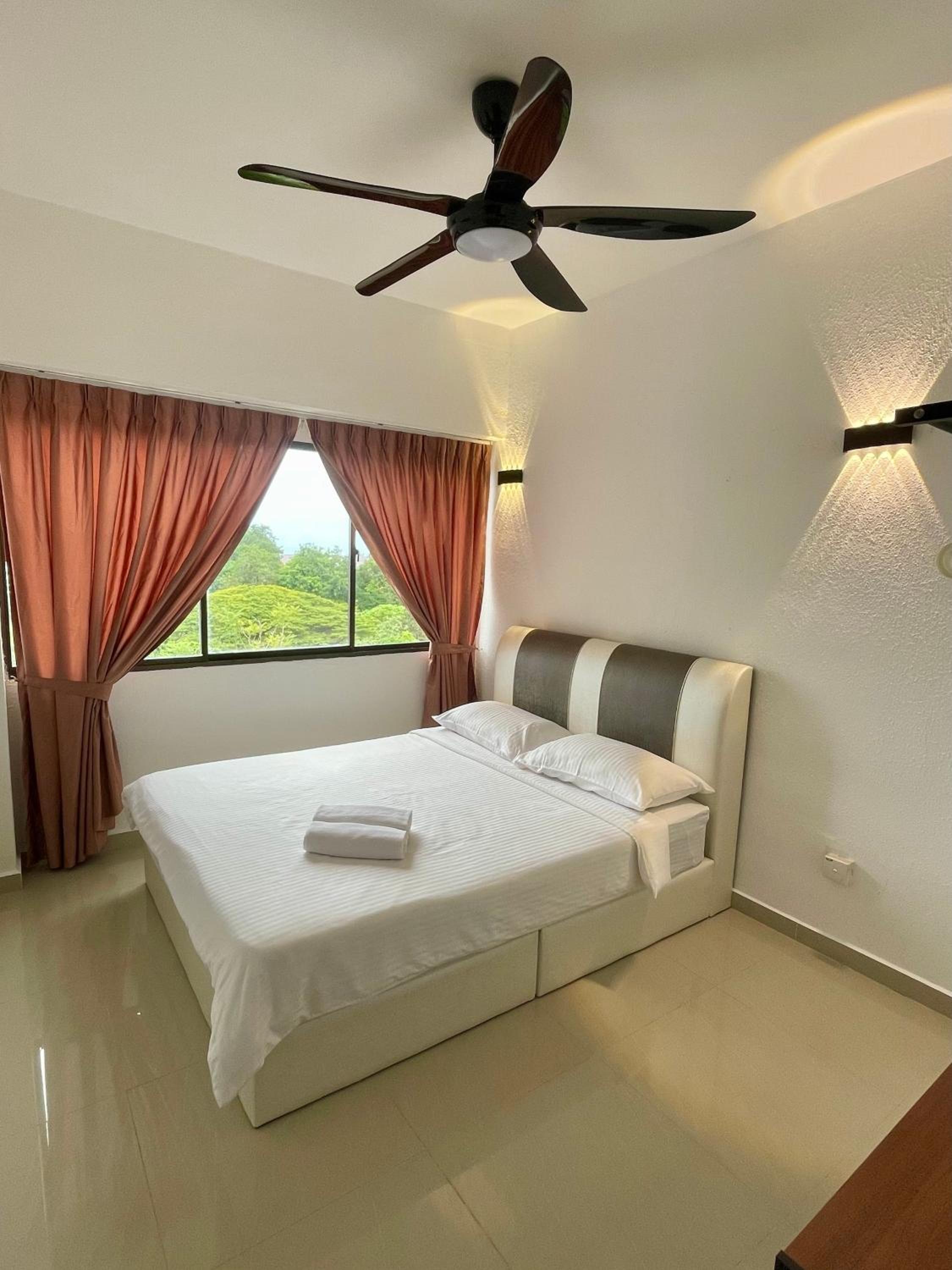 The Ferringhi Sea View at Sri Sayang photo 2