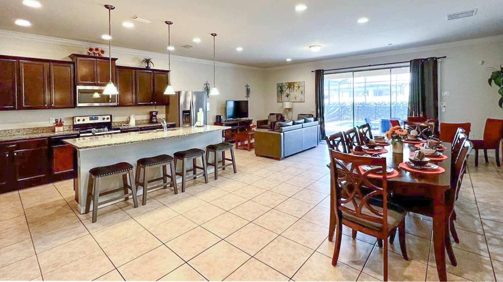Upstay Renovated 9 Bedroom Home with Movie Theater & Games Room view 2