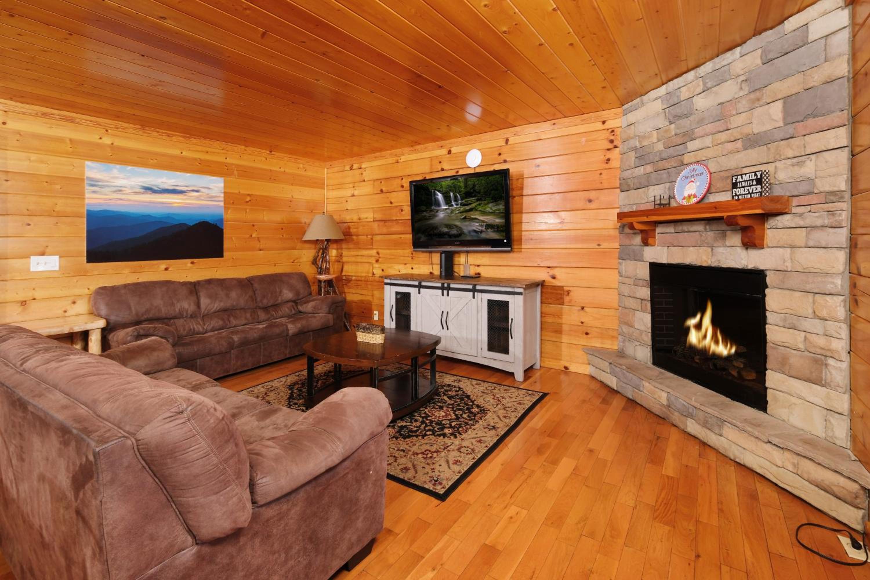 Wildbriar Inn By Colonial Properties view 5